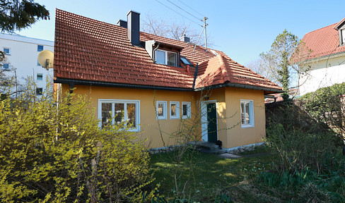FROM PRIVATE Attractive property with old stock (two-family house)