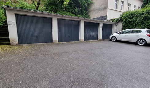 Garage in Leimbacher Str. - near Petrus Hospital