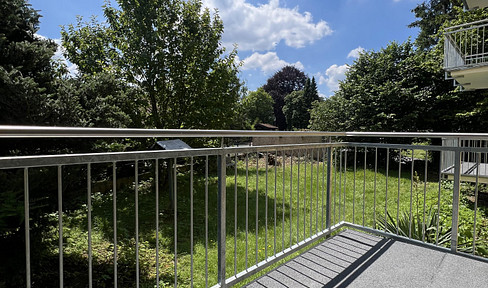 Core-renovated 3-room apartment with balcony and private garden section - Kabelerstr. 17, Hagen