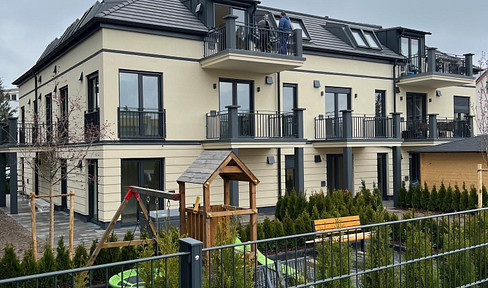 NEUBAU 2023 ☼ Einziehen nur mit Ihren Koffern ☼ möblierte 2-Zimmer- Wohnung ☼ großer Balkon ☼