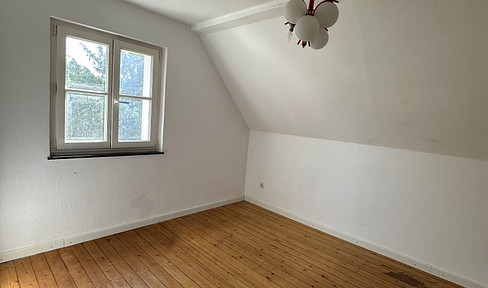 2-room apartment in an old building in Leverkusen-Bergisch Neukirchen