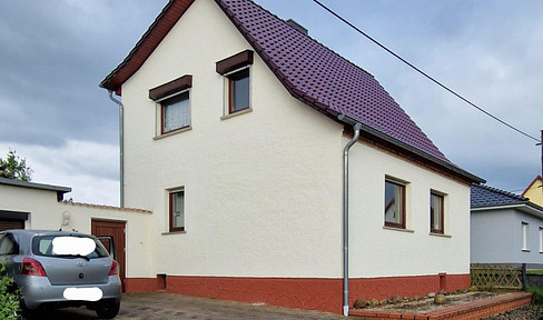 Detached house in quiet residential area