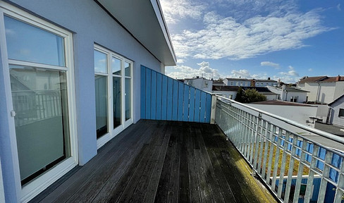 4-Zimmer Maisonette mit sep. Zugang, 3 Balk., ruhig und strandnah