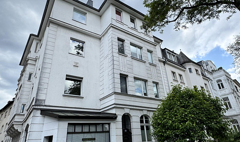 Old apartment in the heart of Klettenberg
