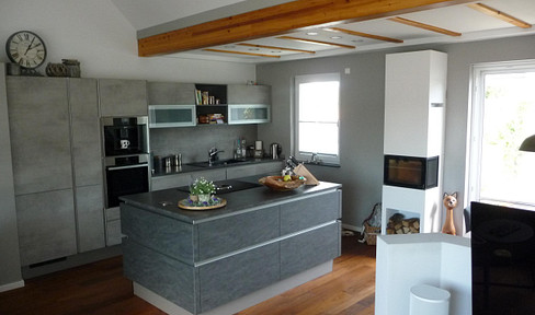 Fantastic "loft apartment" with 2 underground parking spaces near the spa gardens - without estate agent commission