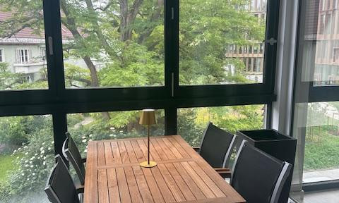Light-flooded furnished apartment with conservatory