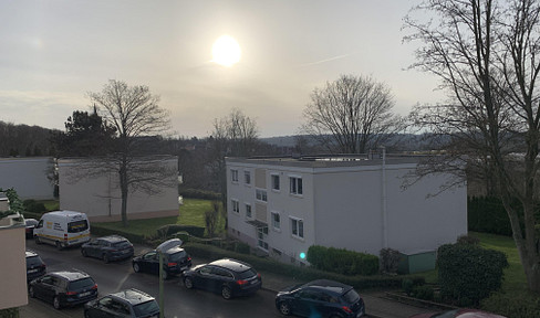 Quietly located apartment with fitted kitchen and sunny balcony in Freisenbruch