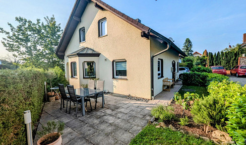 Schönes Einfamilienhaus Ortsrandlage