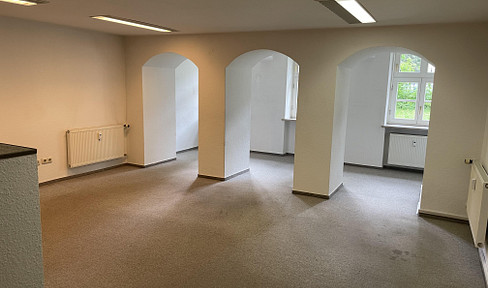 Bright basement in a good location