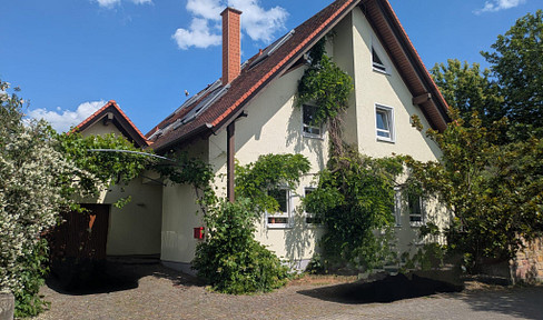 House with exceptional location and facilities
