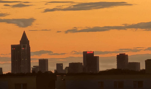 3-Zimmer-Wohnung in Maintal Bischofsheim mit Balkon, Skylineblick und Einbauküche