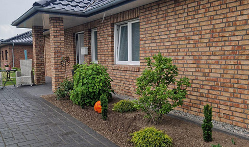 Semi-detached house with photovoltaic system