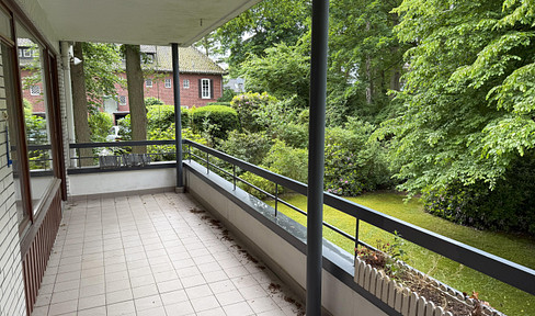 KE096 Blankenese: Well-designed 4-room apartment with balcony and terrace in a quiet location