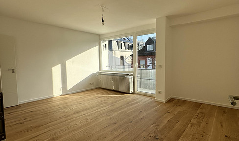 Charming 1-room apartment with EBK, balcony in the middle of Frankfurt Westend