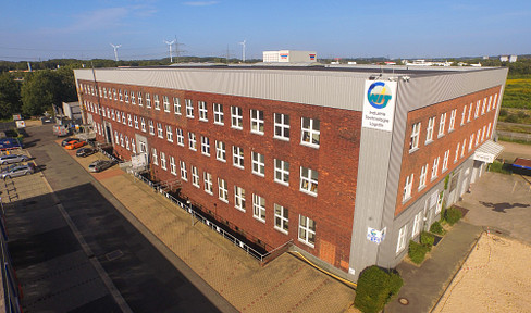 OFFICE SPACE - 270 m² - STANDING SPACES - BARRIER-FREE - Elevator