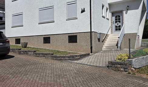 No commission: Detached two-family house, basement, garage & garden in 66578 Heiligenwald
