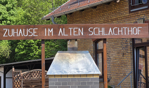 Green living in a monument 4.5 room