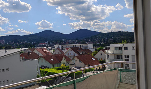 4-room apartment with garage, balcony and view of the Black Forest