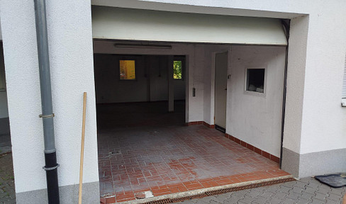 Garage, storage hall, 100 m² for rent with immediate effect,