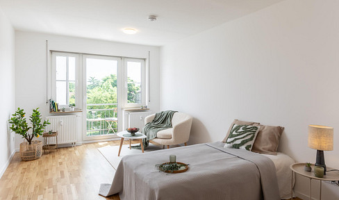 Bezugsfrei! Hochwertig renovierte 1-Zimmer-Wohnung mit Balkon & Stellplatz in Leipzig