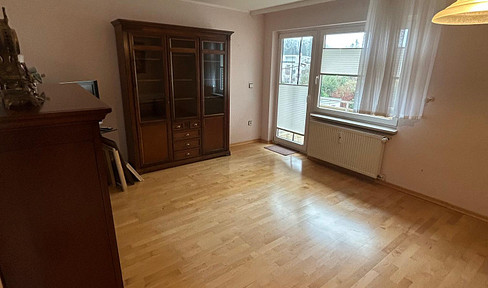 3-room apartment with balcony, carport & additional hobby room (incl. bathroom)
