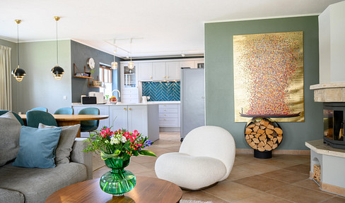 Flexibly usable apartment building with 5 as-new (vacation) apartments