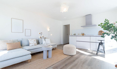 ***Bright 2-room apartment with nice balcony in Erfurt*** Available for immediate occupancy // Car parking space