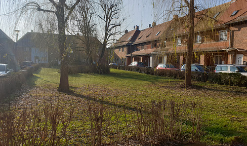 Terraced house with quiet dream garden for rent - so close to nature!