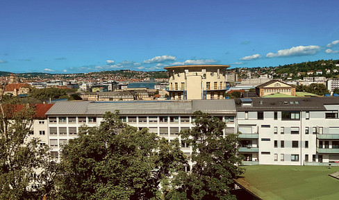 Helle 3,5-Zimmer-Wohnung mit Stadtpanorama & Balkon im Justizviertel – provisionsfrei vom Eigentümer
