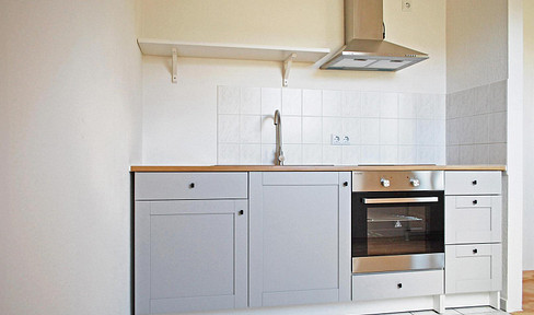 Modern, bright apartment with balcony - centrally located in Cottbus
