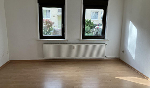 Vollständig renovierte 3-Zimmer-Erdgeschosswohnung (WG-geeignet)
