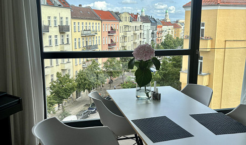 Commission-free loft apartment with 2 balconies, fireplace, guest WC in Berlin-Friedrichshain