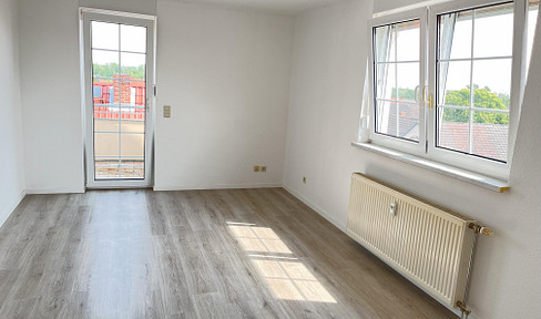 Bright apartment with fitted kitchen + underground parking space