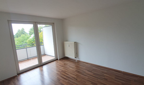 3-room apartment with large balcony in a central location