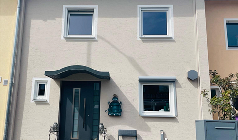 Commission-free | Stylish, modernized 5-room terraced house with upscale furnishings in Maisach