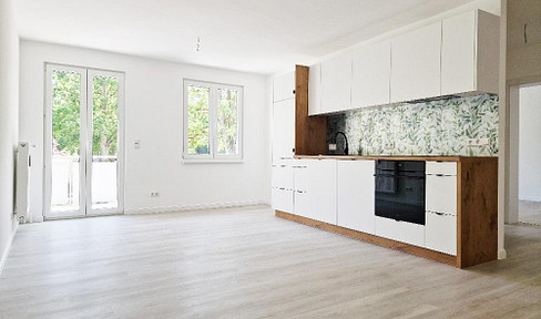 Bright apartment with large balcony | freshly renovated