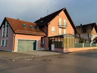Semi-detached house in Hallbergmoos