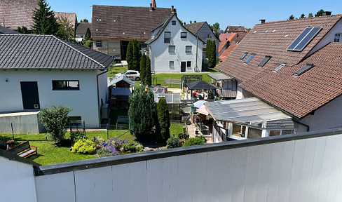 Very bright & freshly renovated 3-room apartment in Vöhringen for rent from July