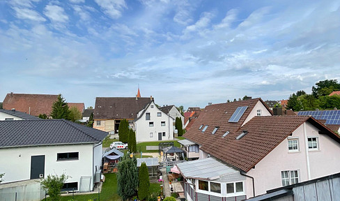 Very bright & freshly renovated 3-room apartment in Vöhringen for rent from July