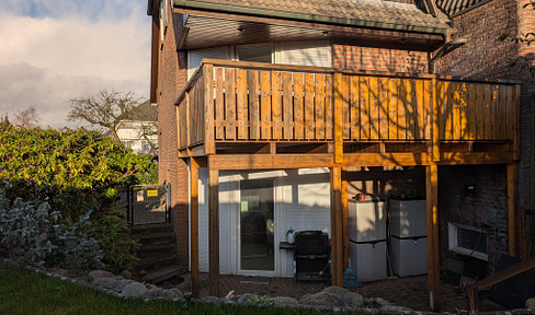 ETW maisonette with garden and parking space