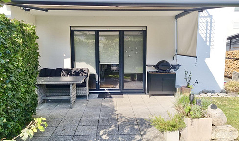 Commission-free - Bright, family-friendly garden apartment with high-quality interior!
