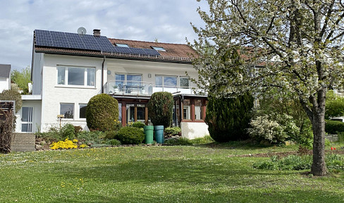 Beautifully situated detached/two-family house with dream garden in a panoramic location