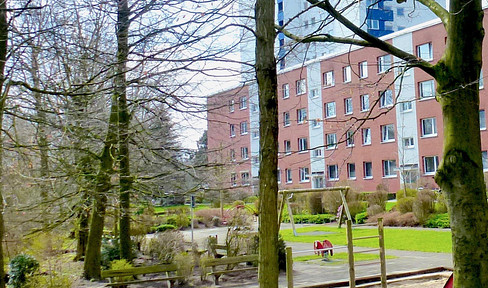High-yielding rented 2-room apartment in Hamburg-Lokstedt
