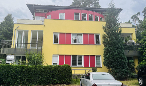 Sunny 3-room apartment with balcony, fitted kitchen & parquet flooring - Bernau Waldsiedlung