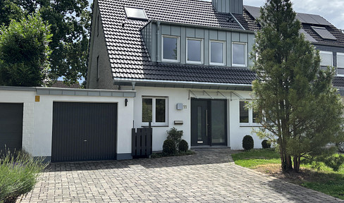 Cozy, completely renovated house with beautiful garden in Kalkum, close to the ISD