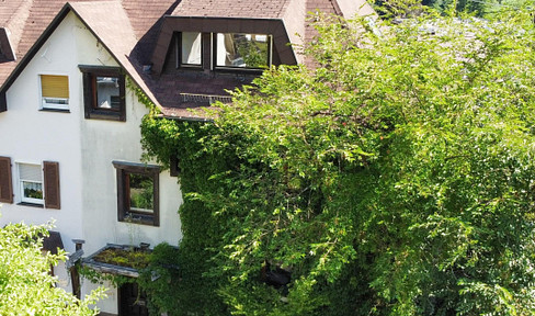 Vielseitige DHH (167m²) und Grundstück (259m²) mit großer Garage
