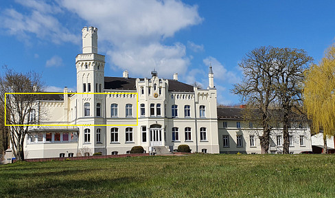 Unique living in a manor house on the Baltic Sea - 5.5 room apartment in Groß Kedingshagen (near Stralsund)