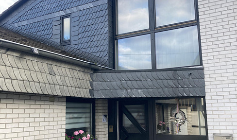 Individually planned architect-designed house with natural garden in a popular central location in Bergneustadt