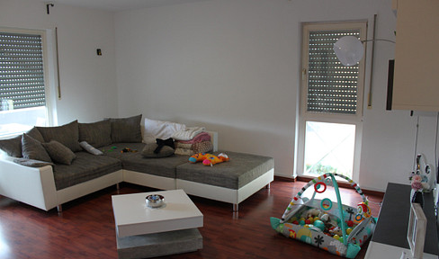 PROVISION-FREE investment in Remscheid-Lennep: Well-kept 3-room apartment with garage & parking space