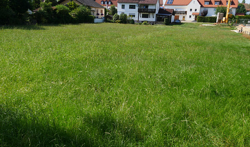 Idyllic building plot in Unterweikertshofen 3030m2